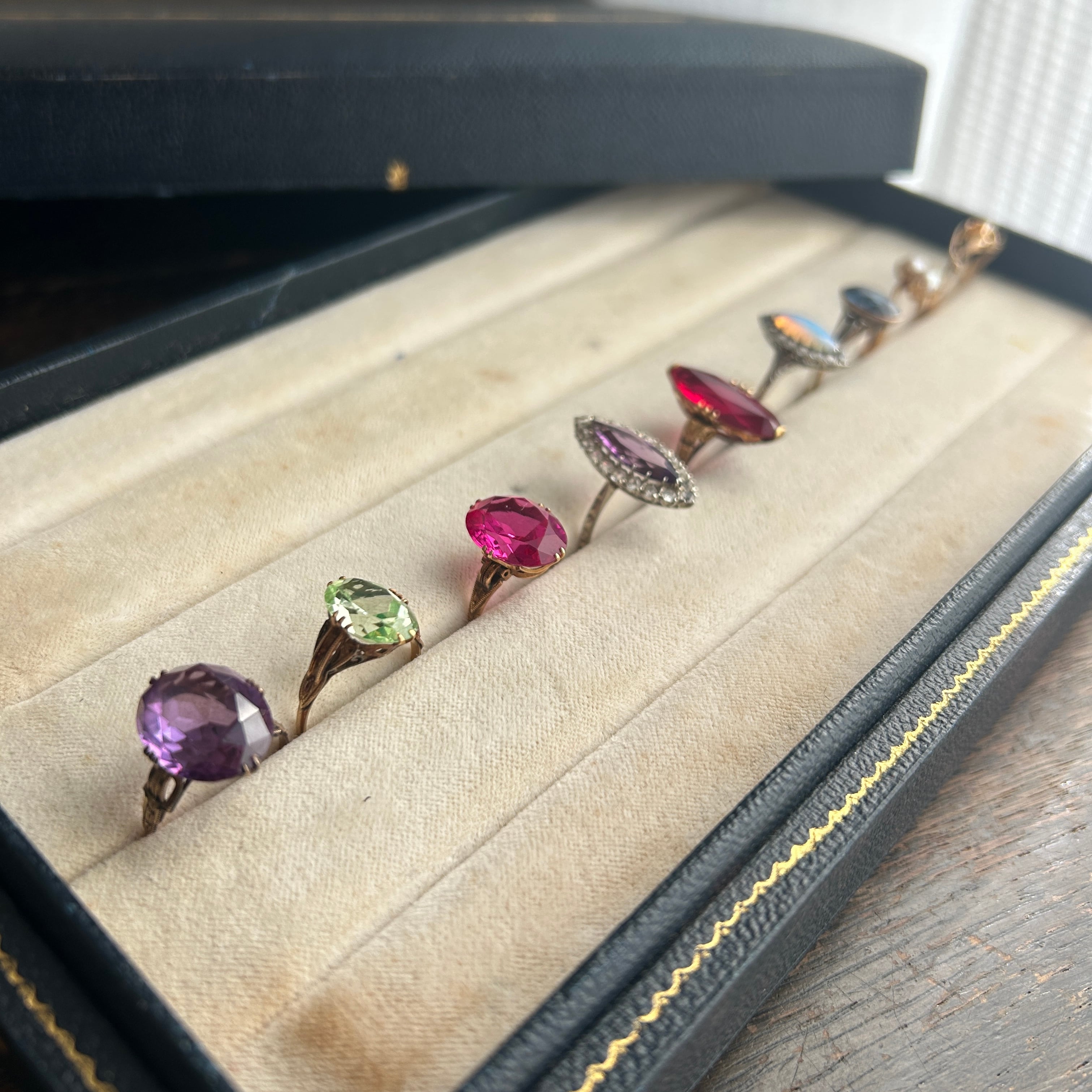 Vintage リングコレクションケースB 中型ハイカラ