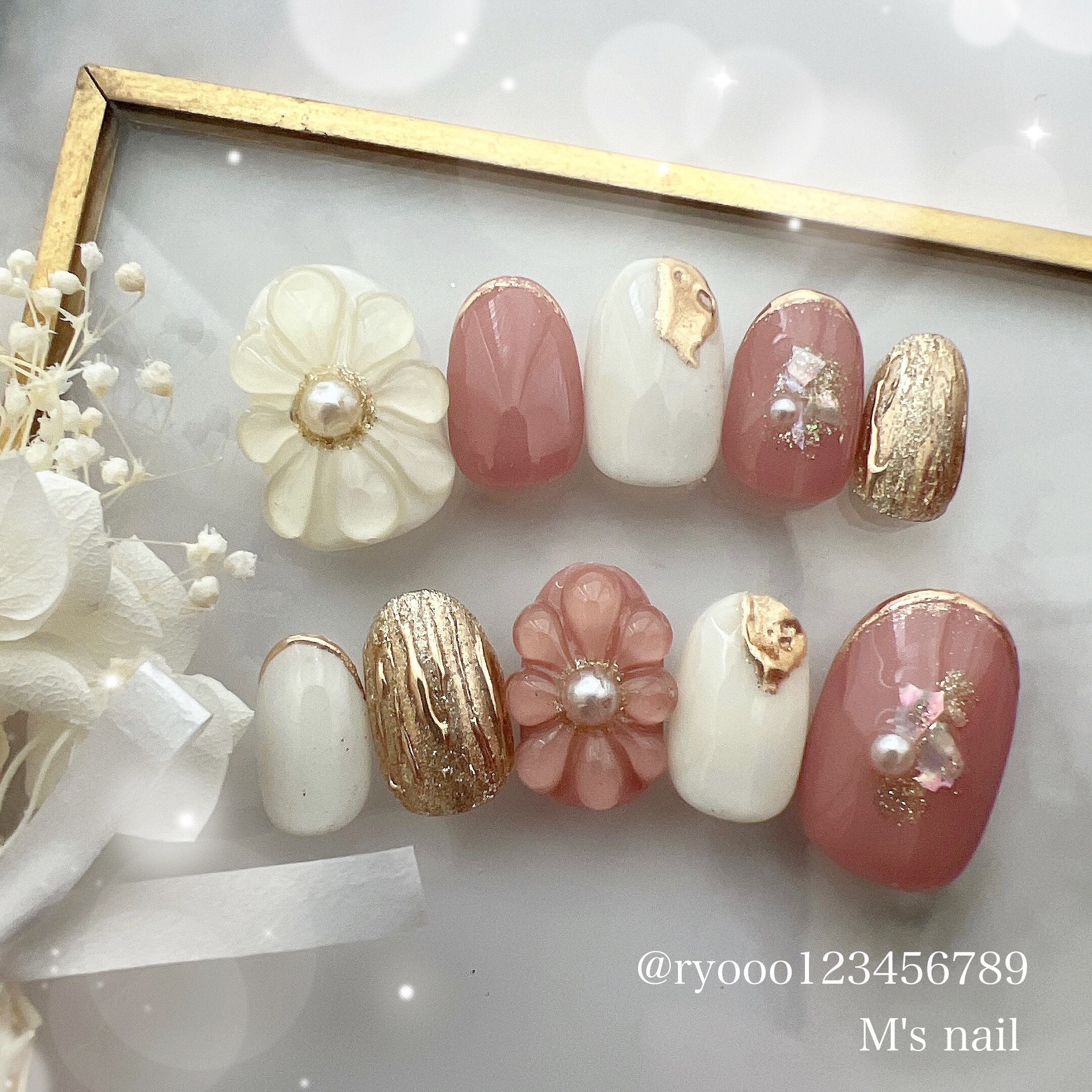 ネイルチップオーダー　ぷっくりフラワー　フラッシュネイル　ピンクネイル 量産型 ネイルチップ 推しネイル フラッシュネイル ぷっくりフラワー