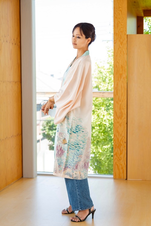 #127 Kimono jacket made from japanese silk kimono