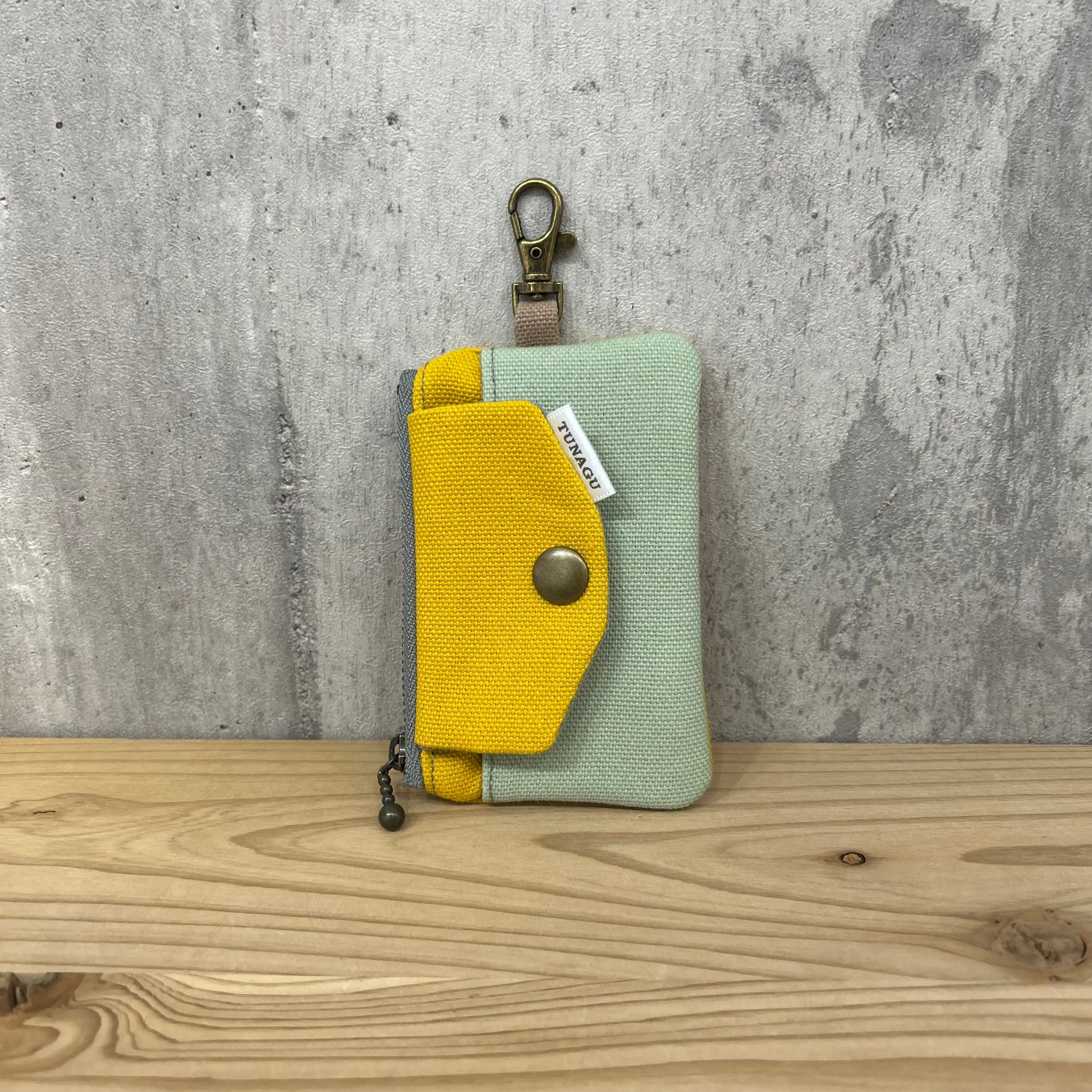 .+*Mini Wallet / カードや小銭、お札入れに【マスタード×クリームグリーン】