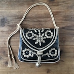 ベルベル刺繍のバッグ マチあり