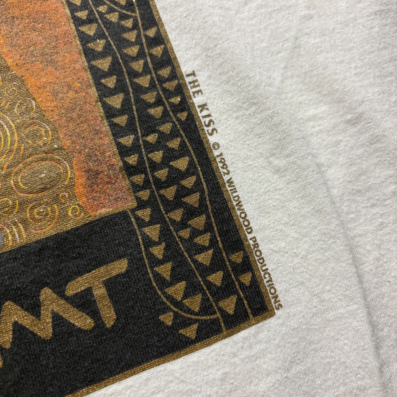 vintage Gustav Klimt art tee “THE KISS”