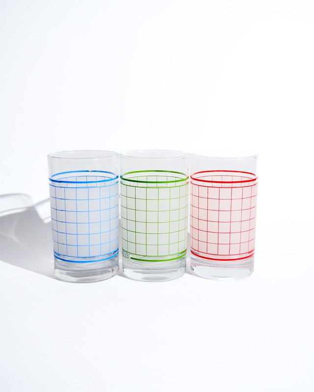 Glass checkered cup