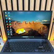 \ 公式ショップ限定価格❣️/ 準美品《新型2022年モデル》ASUS Vivobook 16X メモリ16GB SSD256GB 第12世代 ノートパソコン 安心サポート&3ヶ月保証付き
