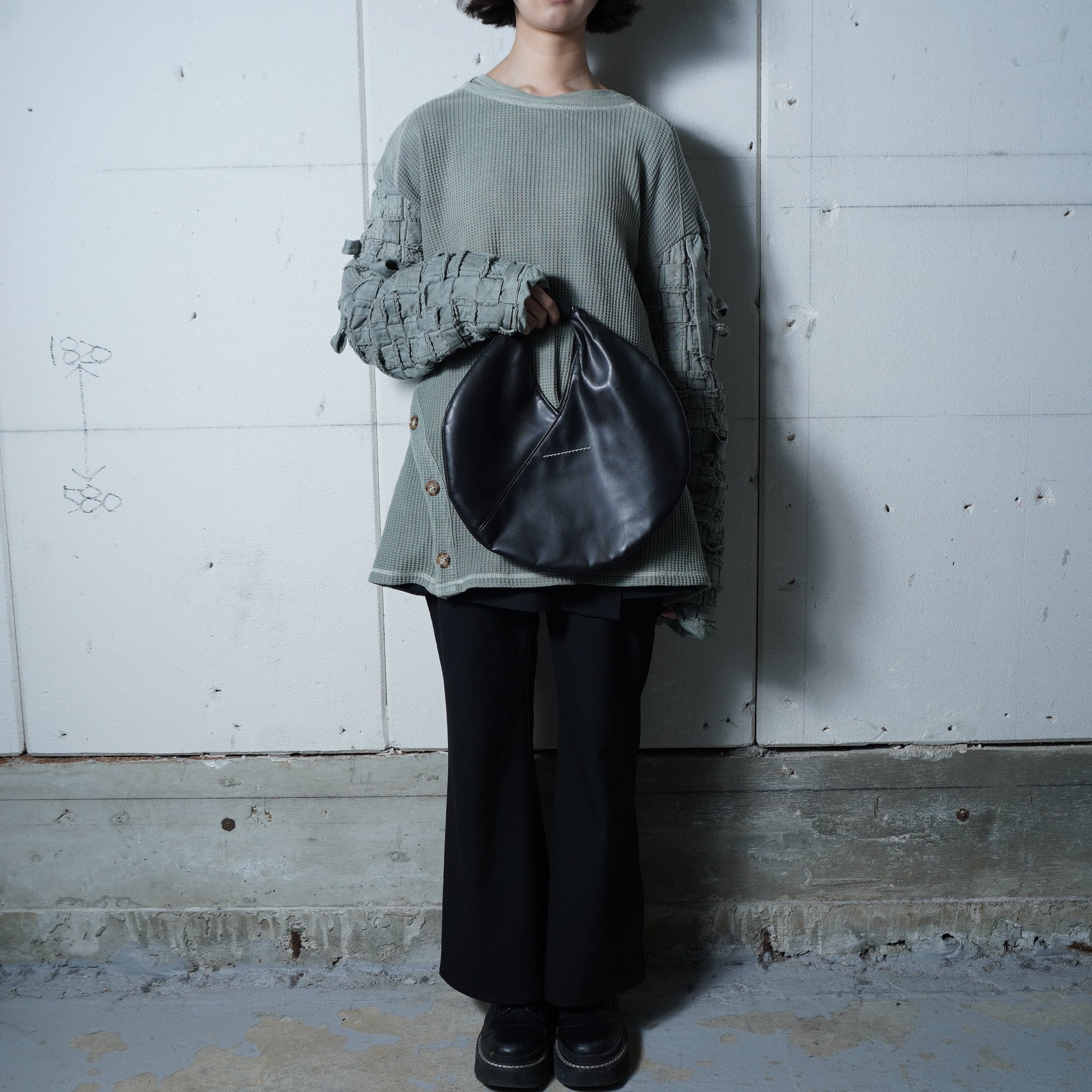 Maison Margiela MM6】メゾンマルジェラ エムエムシックス ラウンド