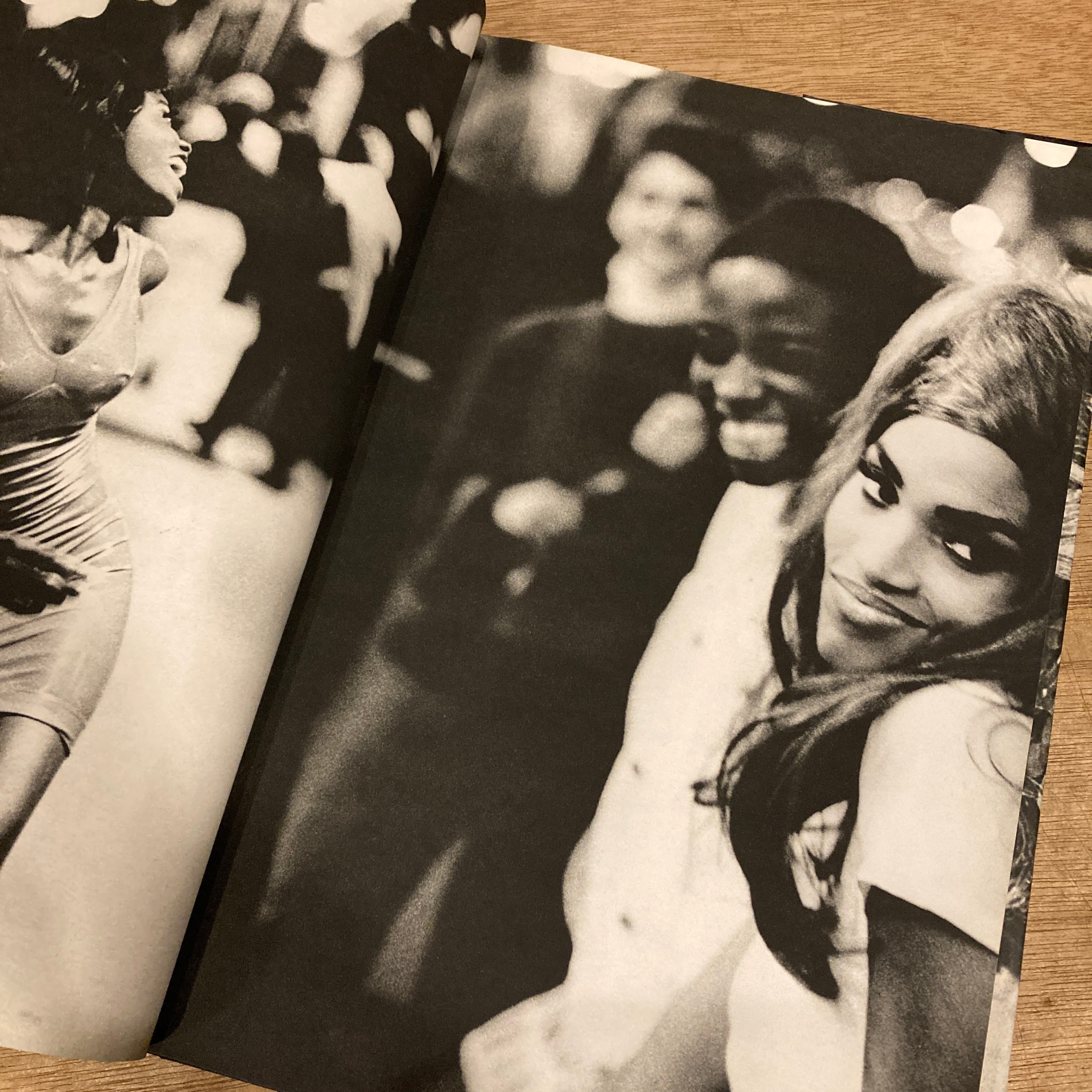 Snaps: Ellen Von Unwerth / エレン・ヴォン・アンワース | 百年