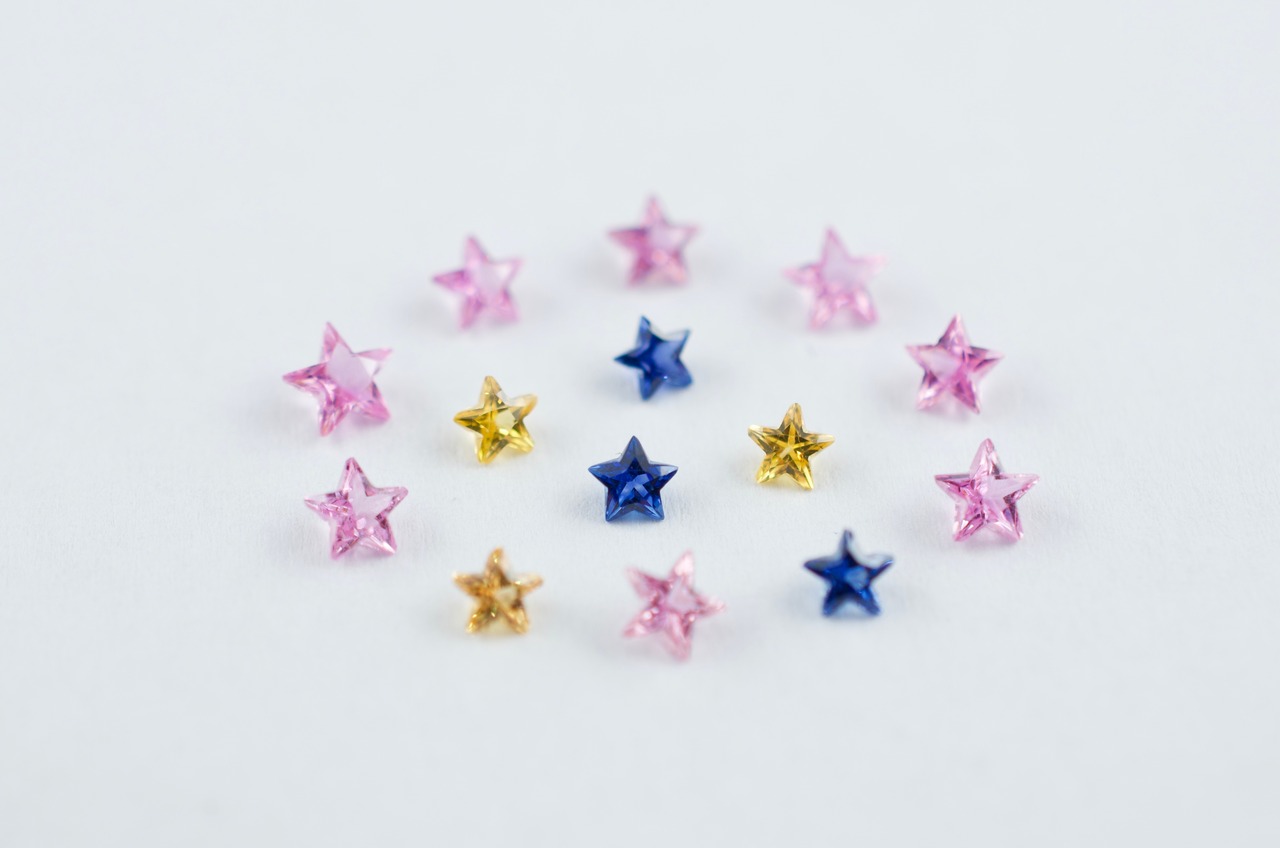 ピンクサファイア 3mm スターシェイプ