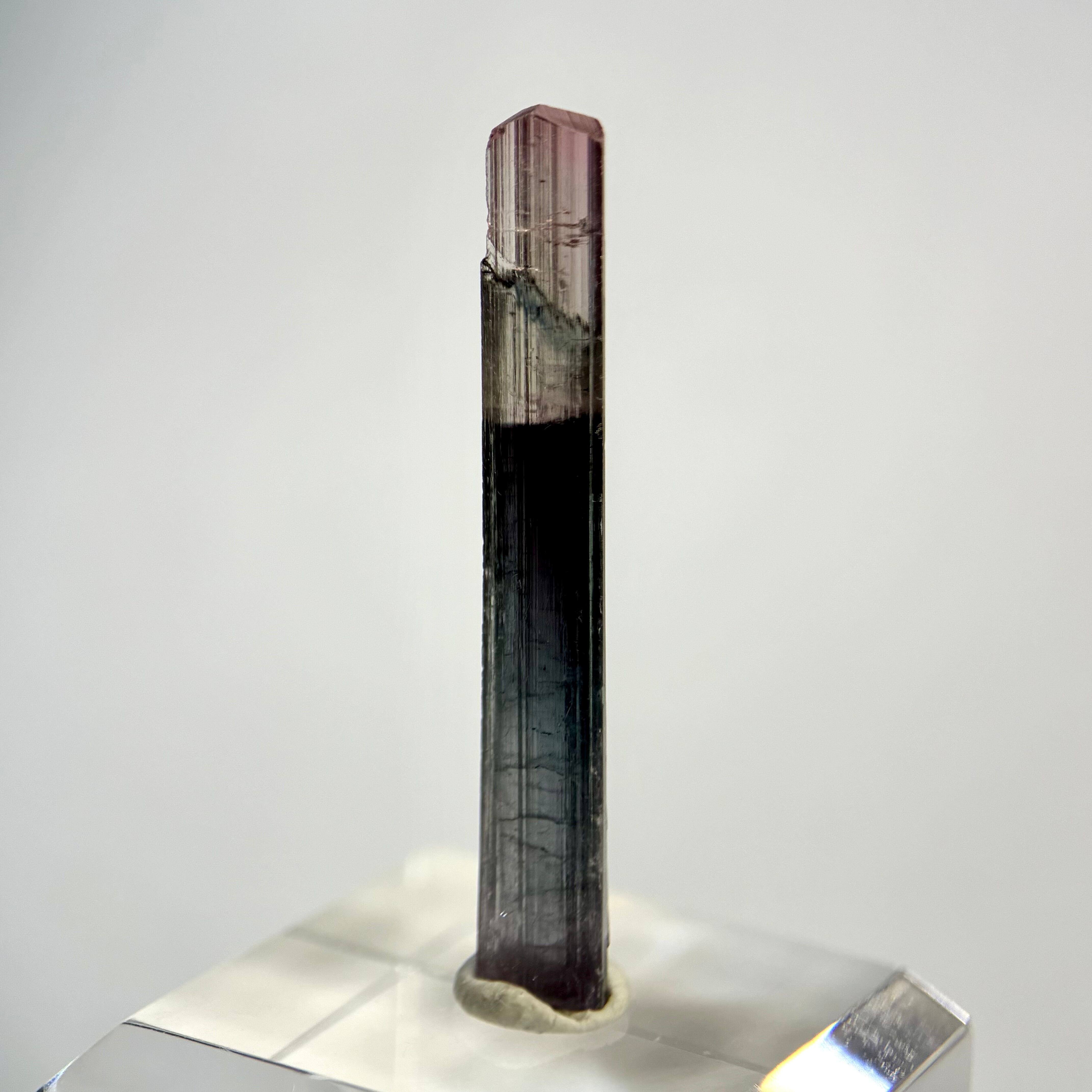 アフガニスタン産トルマリン 【一点物】 原石 鉱物 天然石