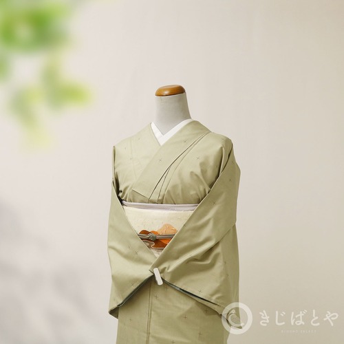 本場大島紬　淡い利休色に十字絣　袷