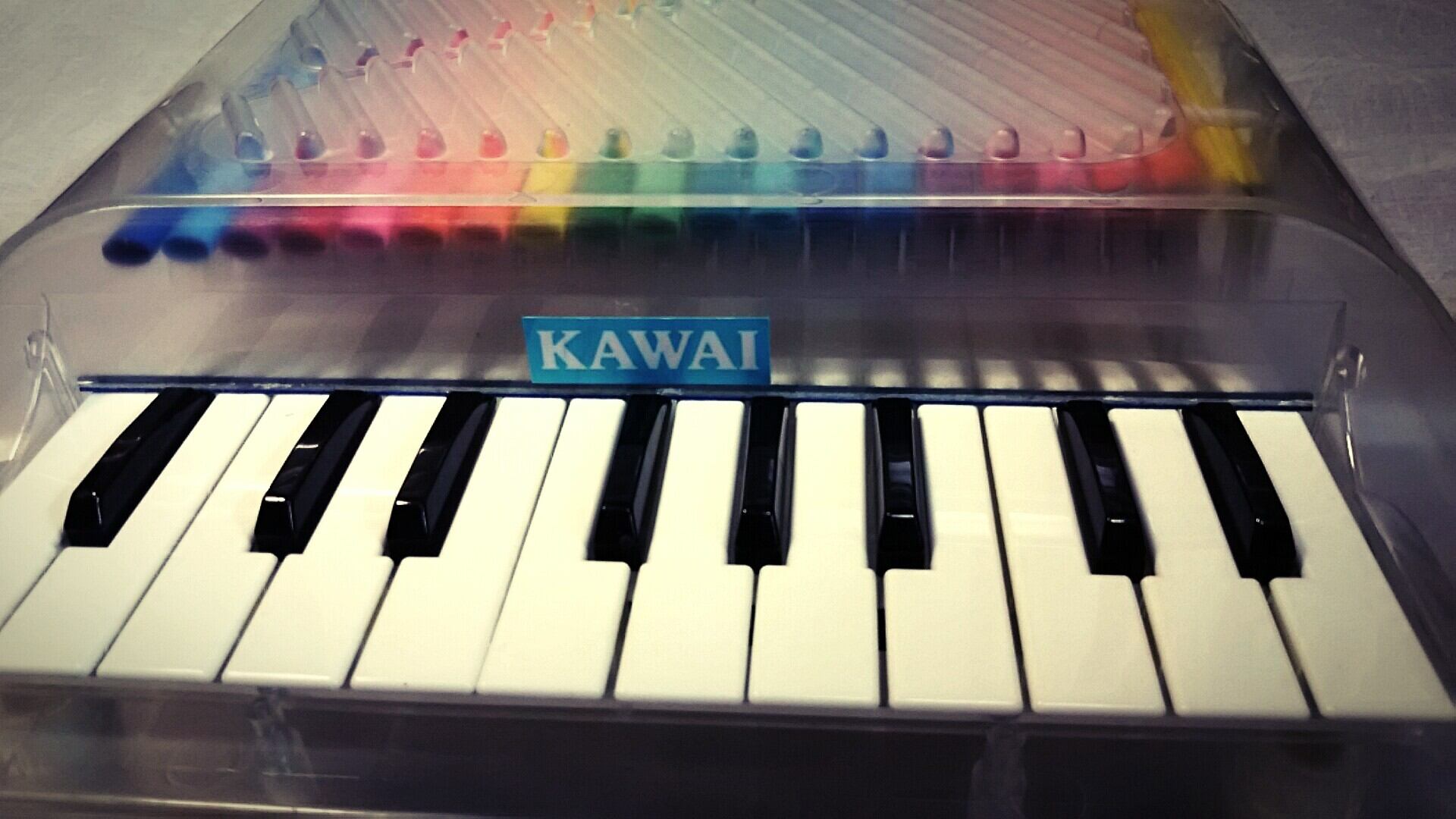中古〕KAWAI クリスタルミニピアノ 20鍵盤 | おもちゃ楽器.com 中古〕KAWAI クリスタルミニピアノ 20鍵盤 | おもちゃ楽器.com