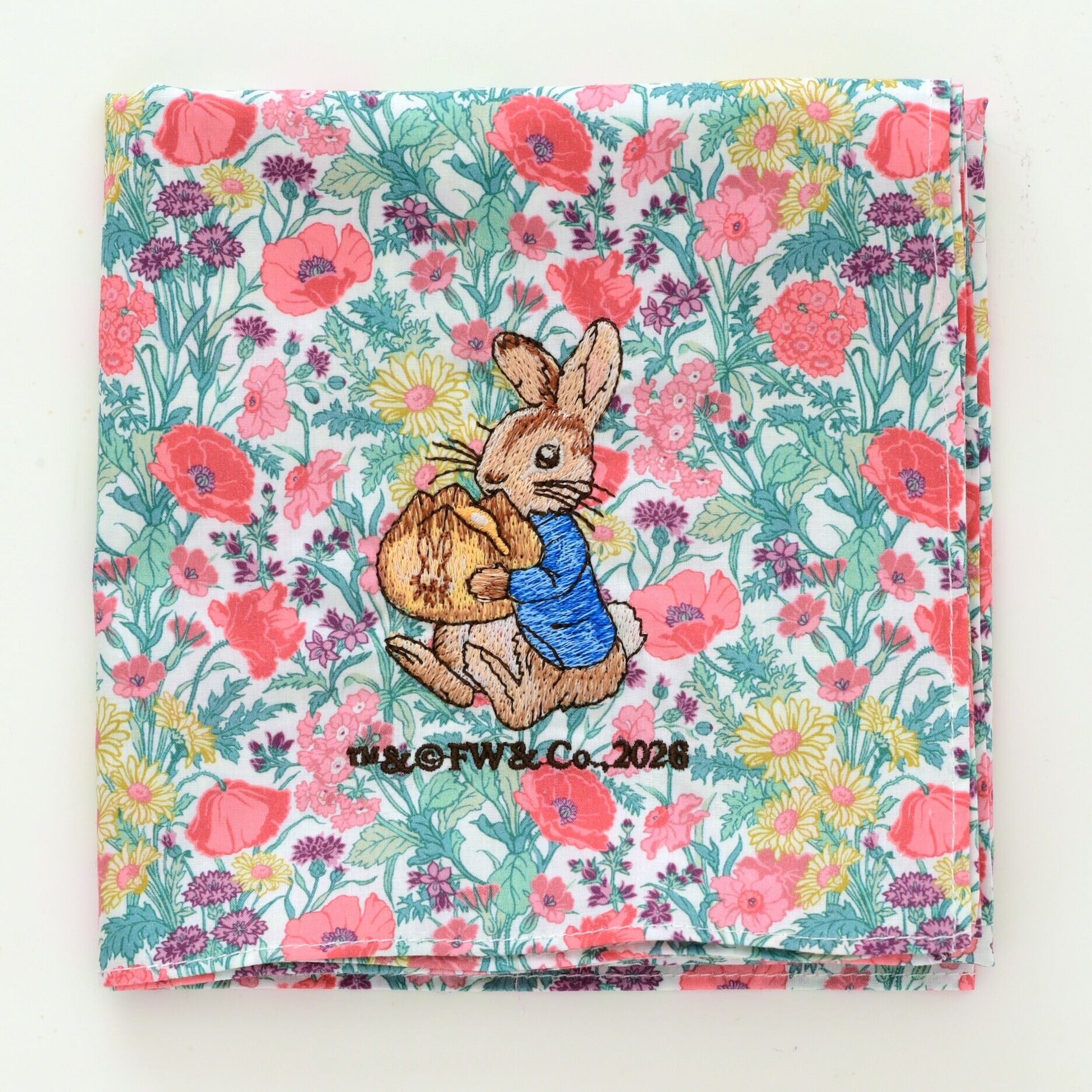 ピーターラビット™ガーデンカフェ 母の日ギフトA【刺繍ハンカチ