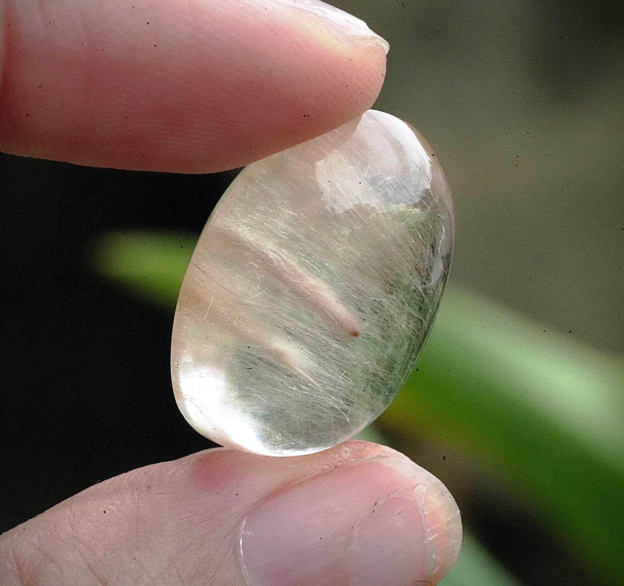 ふわり☆アンフィボール ガーデンクォーツ s1561 | Funky garuda Stone