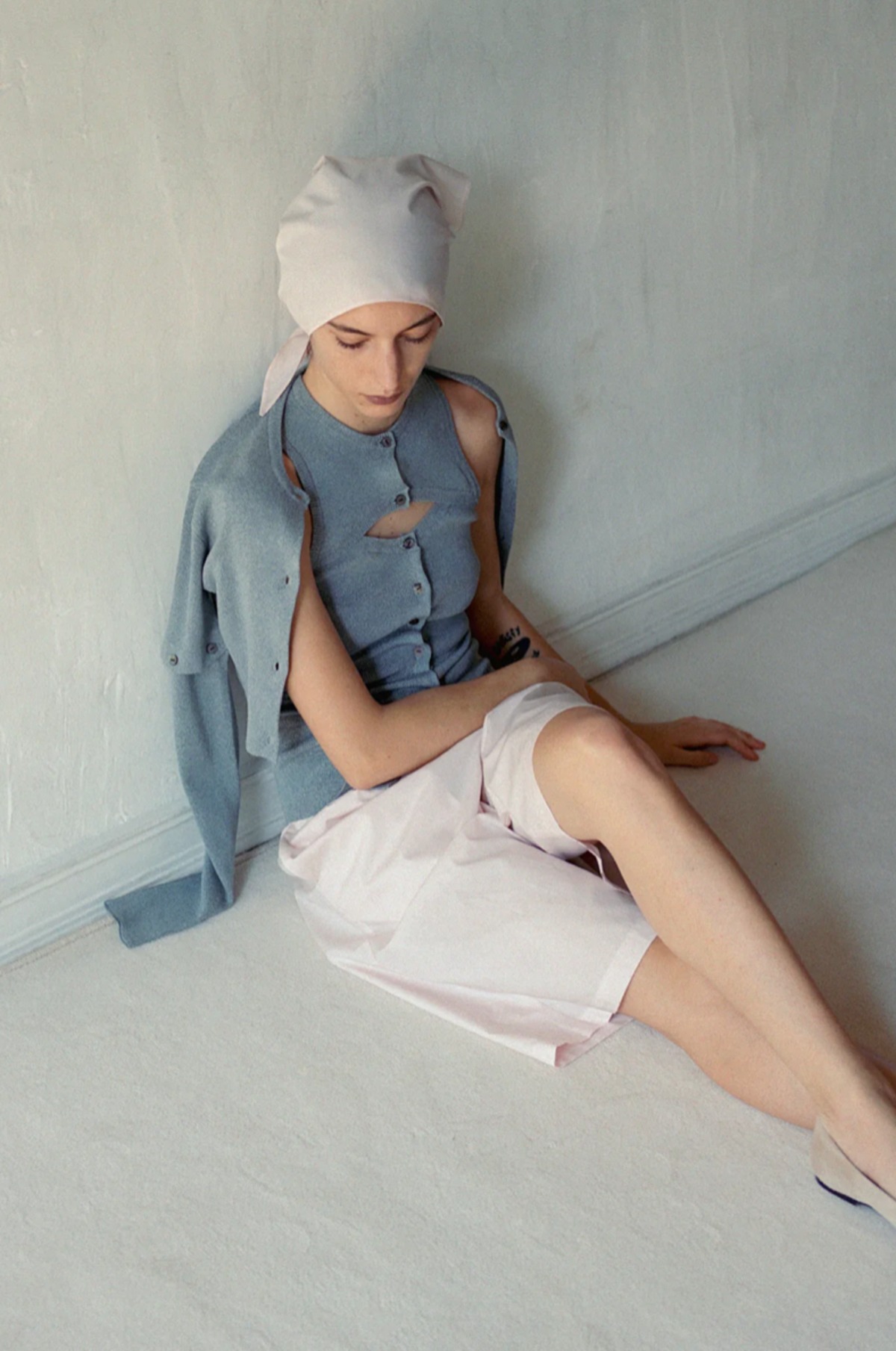 little suzie / COTTON RIB KNIT SLEEVLESS TOP / BLUEGRAY | POETRY