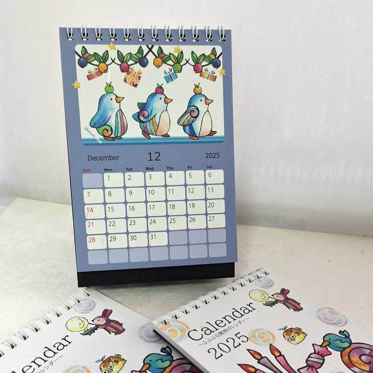 東山動植物園 2025年カレンダー 動物の誕生日・絶滅危惧種が分かる！「アニマーサリーカレンダー」（卓上タイプ） | 東山動植物園の公式グッズを探す, カレンダー | おもむきストア 2025卓上カレンダー 動物の赤ちゃん