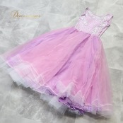 社交ダンス 衣装 ドレス ワンピース スタンダード パープル系 紫 藤色 フリル レース 花 刺繍 女性らしい かわいい ふんわり ボリューム ダンス衣装 イベント ステージ パーティー ラベンダー レディース ピンク系 シルバー系