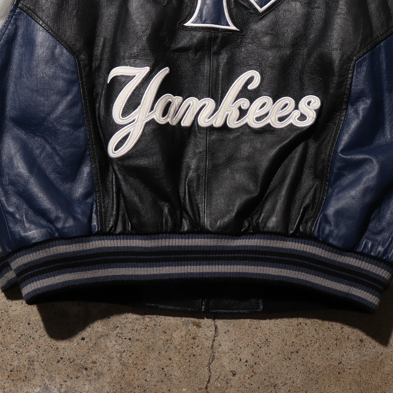美品 L Yankees 刺繍 レザージャケット ヤンキース 本革 ブラック