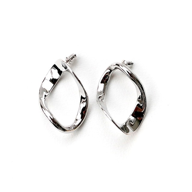 VAL／Earrings  Silver