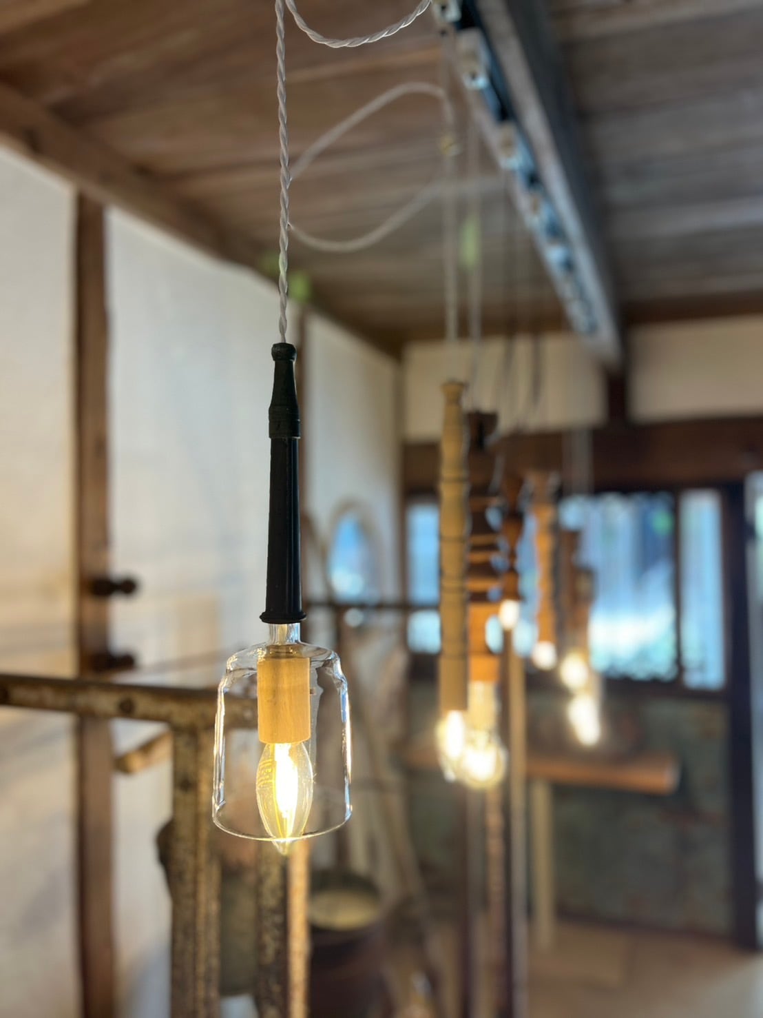 ガラスロートと銅筒のペンダントライト | mingu gallery