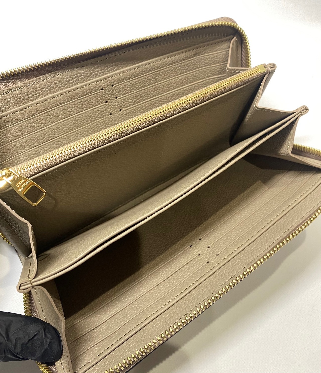 Louis Vuitton ルイヴィトン 長財布 レディース M28793 ジッピー・ウォレット