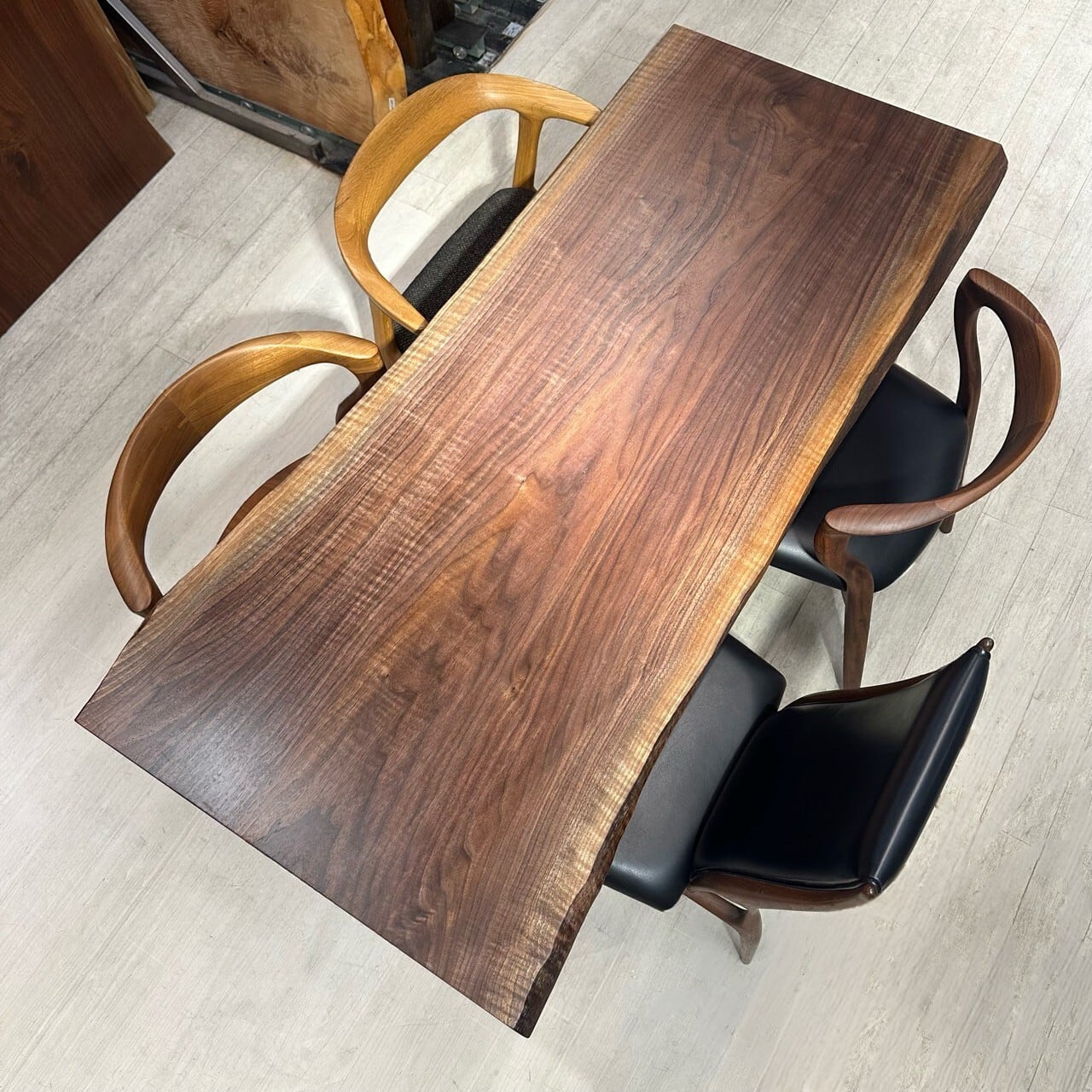 ウォールナット_1500×600-630-680×53_浅草本店_テーブル天板/一枚板