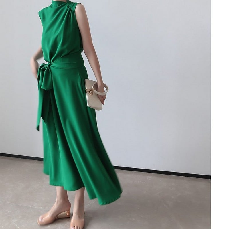 long sleeveless dress DR095