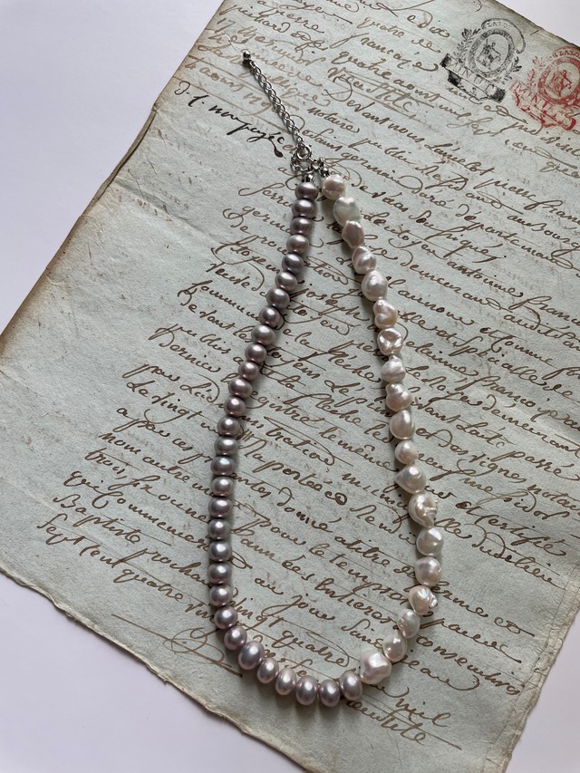 gray pearl & white baroque pearl necklace