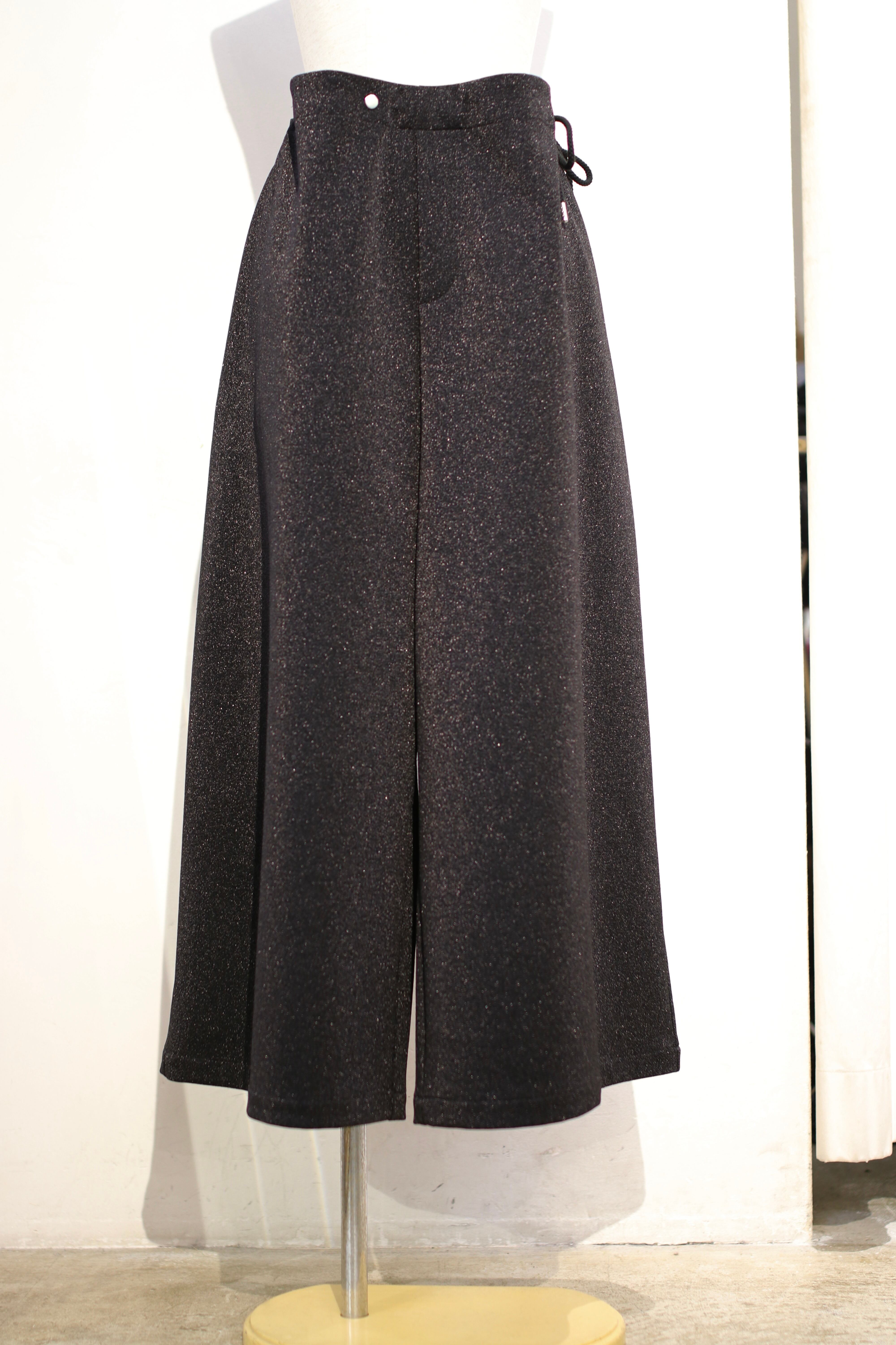 24SS】BELPER GLITTER SKIRPANTS (BLACK) 2016-0224 | IAAAM 24SS】BELPER GLITTER SKIRPANTS (BLACK) 2016-0224 | IAAAM
