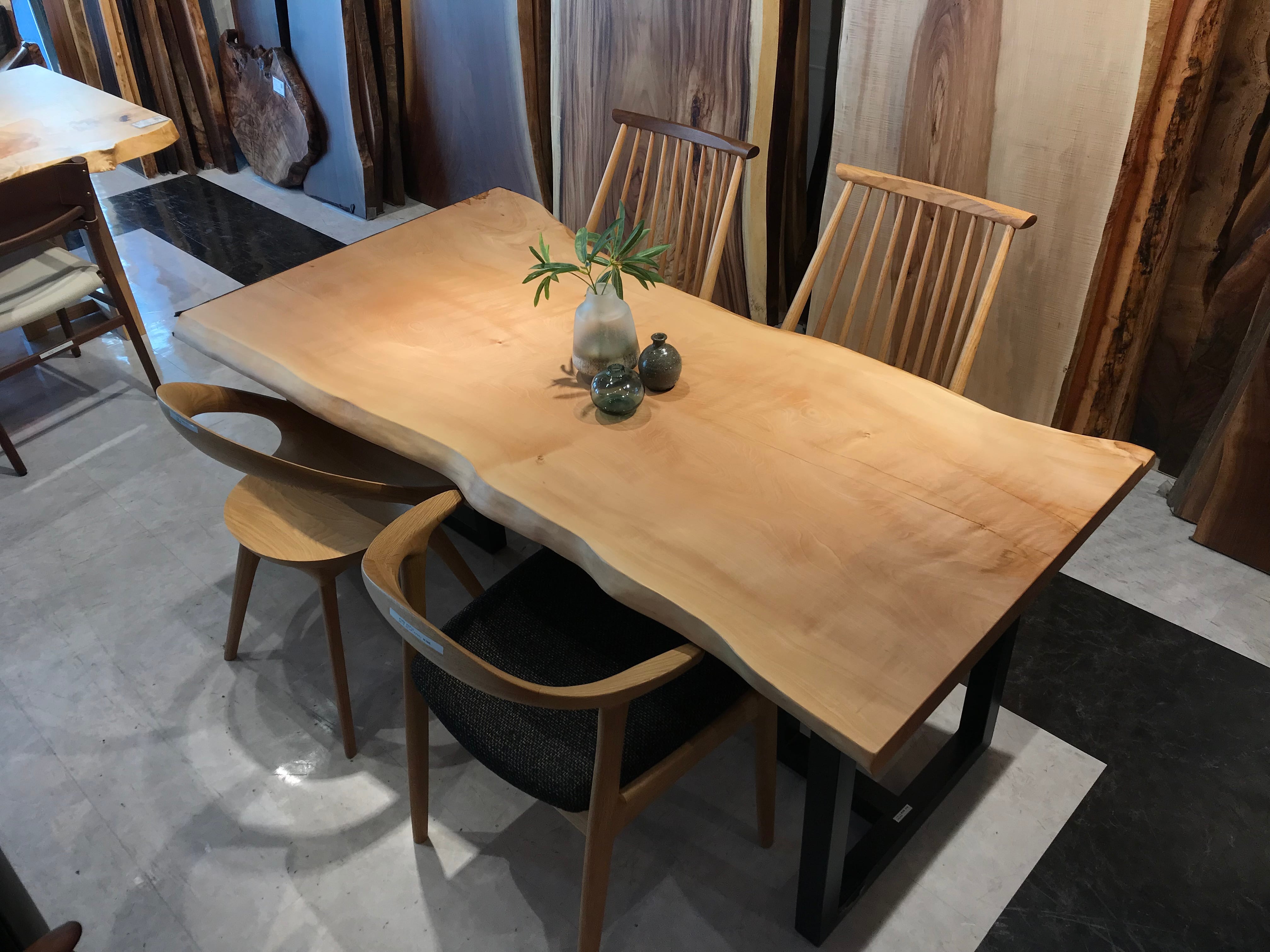 栃（トチ）_1700×800-880×45_横浜元町店_テーブル天板/一枚板 18484