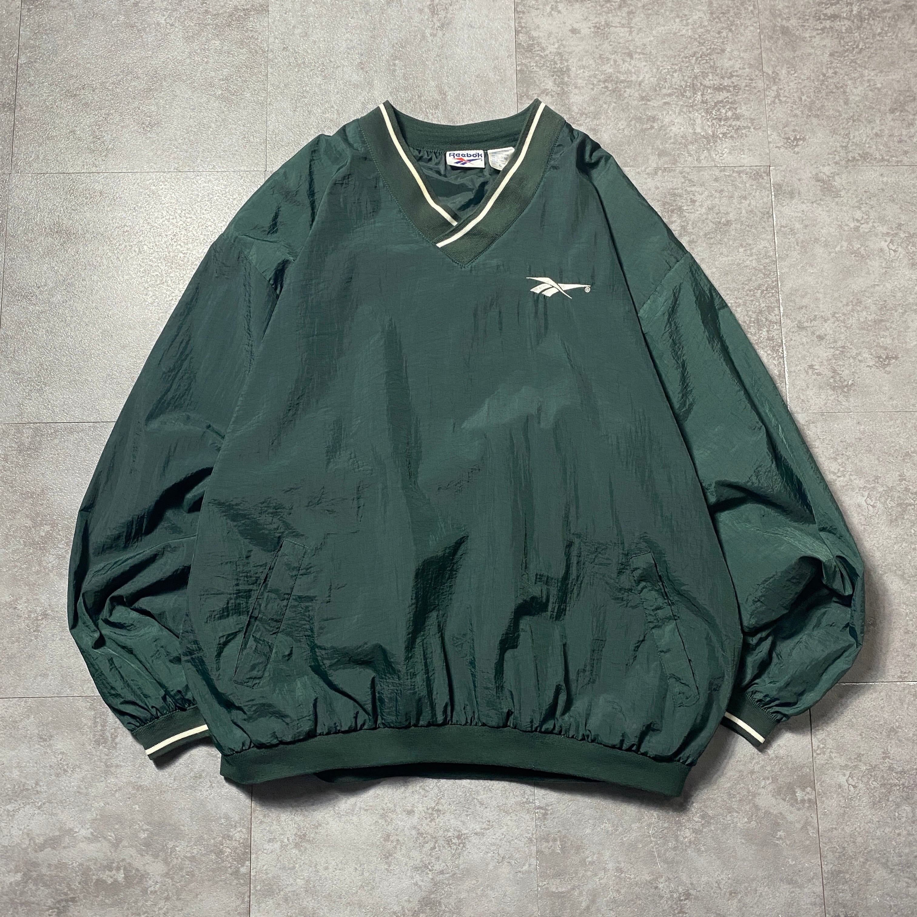 Size.XL】90's Reebok リーボック 刺繍ワンポイント ベクターロゴ