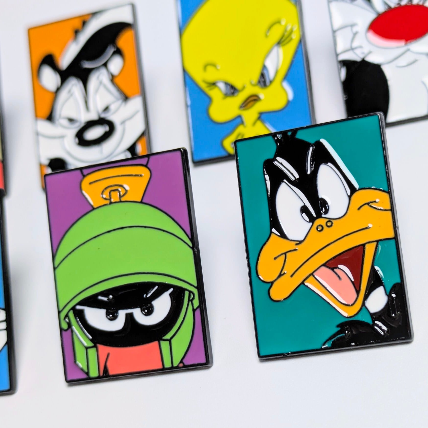 送料無料！ ★ピンズ PINS★ピンバッジ 【 Looney Tunes（ ルーニーテューンズ ) ）】 9P SET / ピンズセット 〚アメリカン雑貨 アメトイ〛
