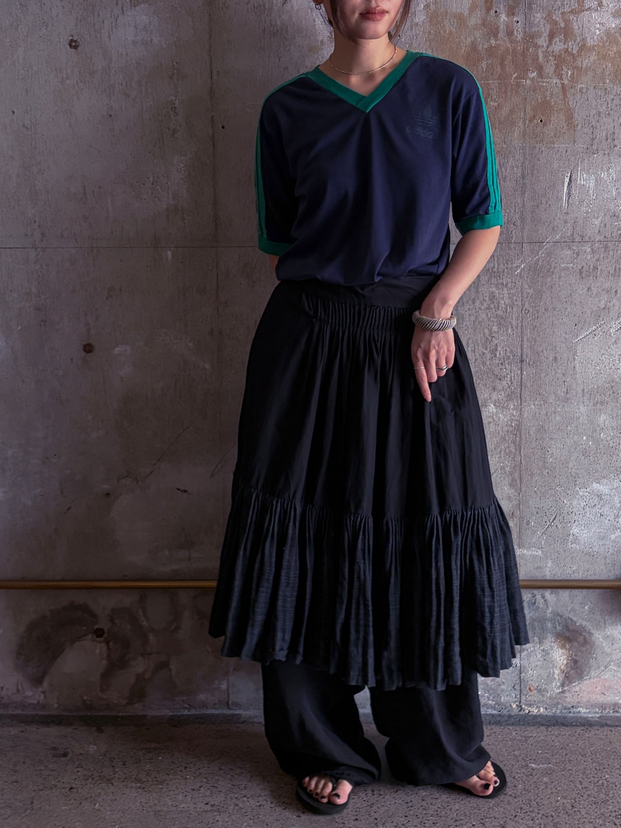 tay Original【BLACK and RE-SEW】／Vintage H'mong Skirt