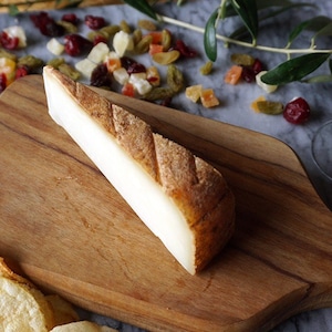 羊乳 セミハード チーズ オッソー イラティ AOP 約60g 60~90日熟成 フランス産 毎週水・金曜日発送