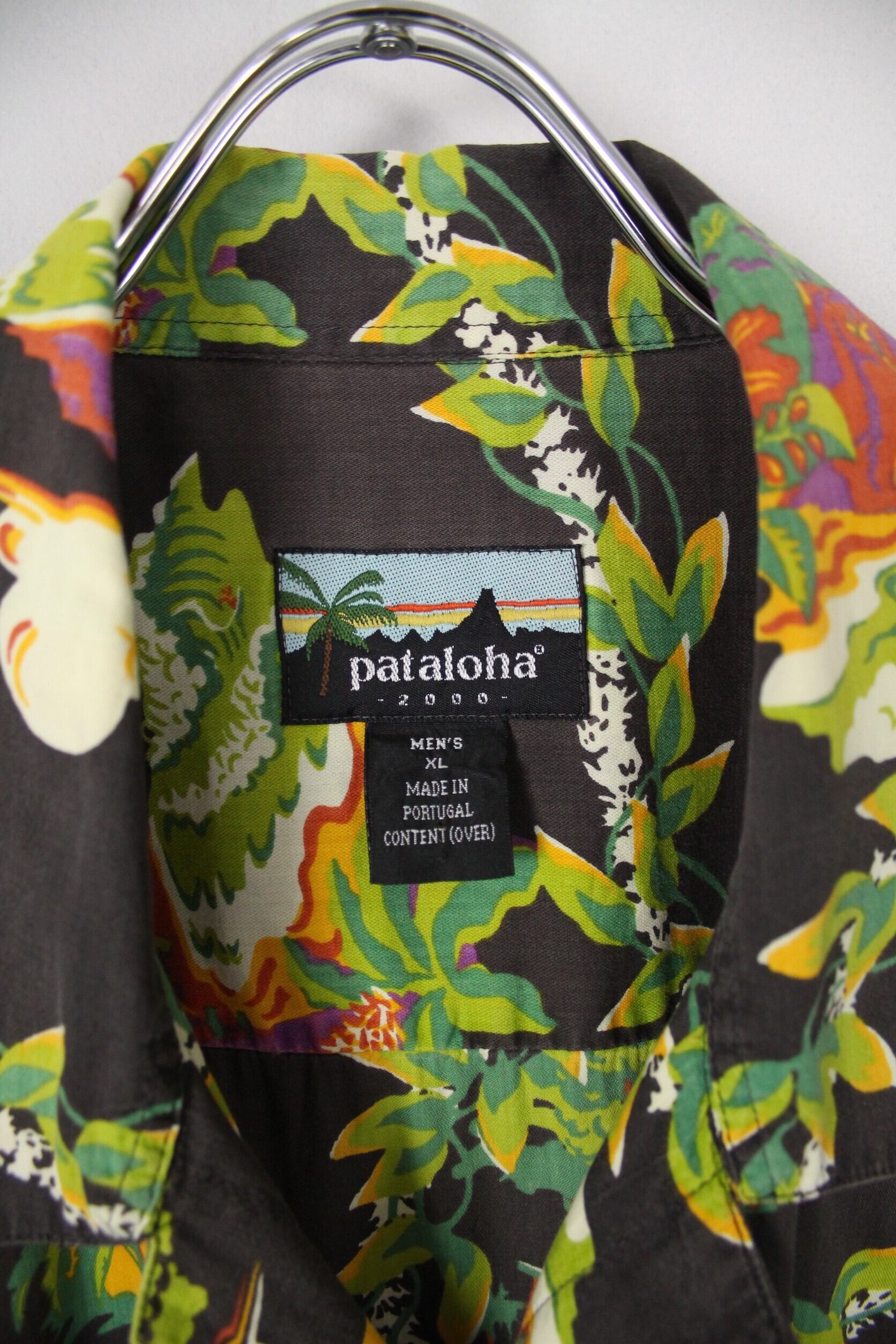 即決】2000年製 Patagonia パタゴニア PATALOHA パタロハ 総柄ショーツ 