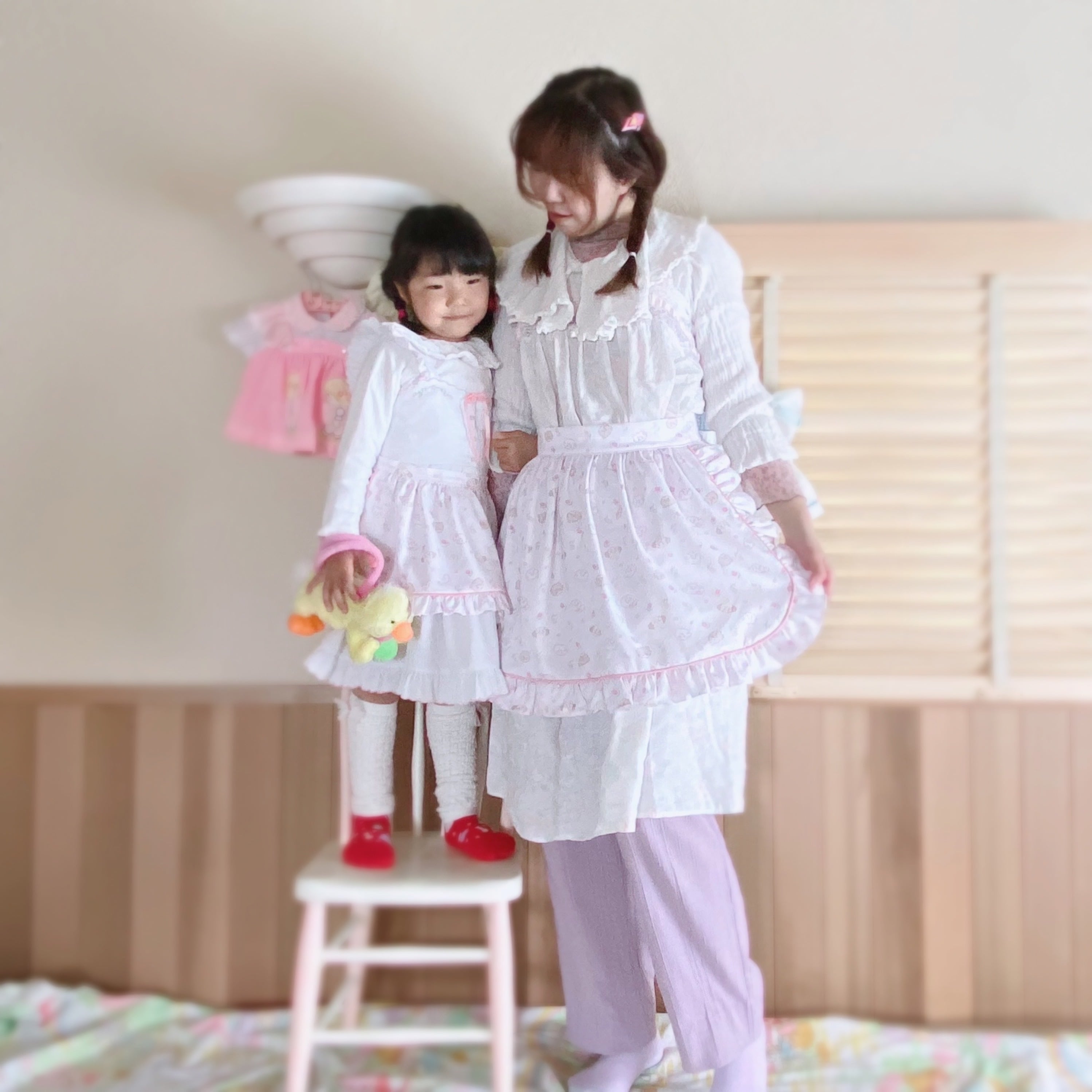 Mikko illustrations x nennene フリルエプロン(大人) | fruits torta