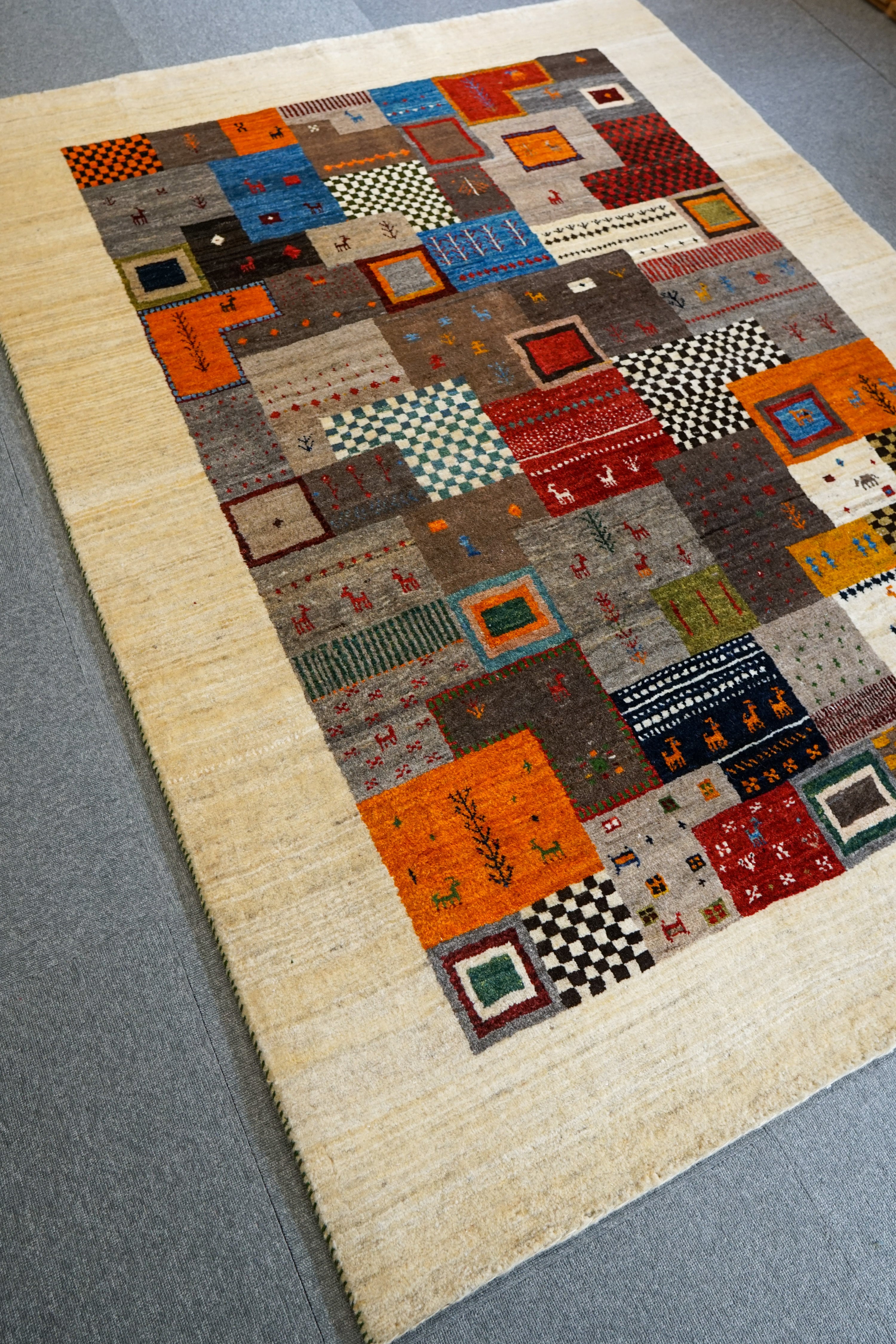 194x144cmペルシャ・手織り・ギャッベ(101)可愛い・絨毯・素敵