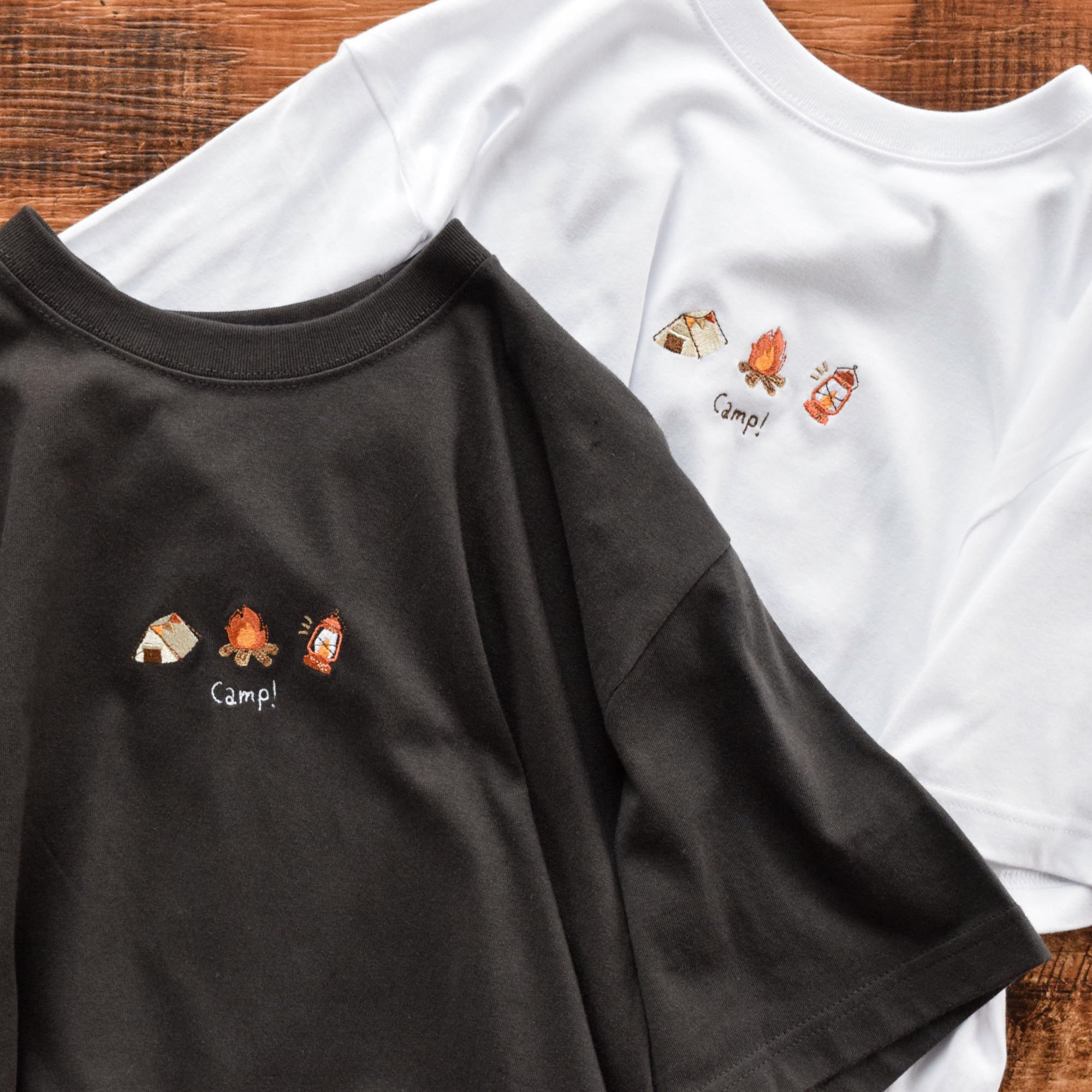 Camp!刺繍Tシャツ【選べる4色】メンズ レディース トップス キャンプ