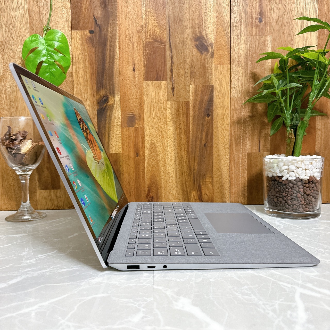 極美品2022年式 /Microsoft Surface Laptop 5/ メモリ8GB/SSD256GB/最高峰/ノートパソコン