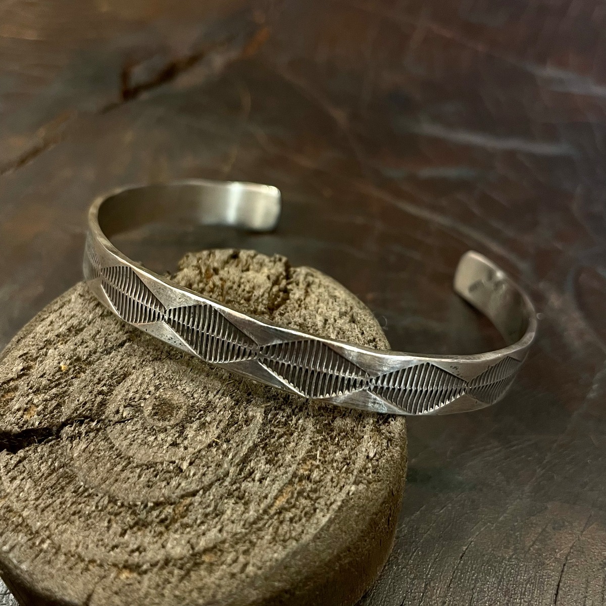 arnold goodluck SPINY OYSTER SHELL バングル（アーノルドグッド 