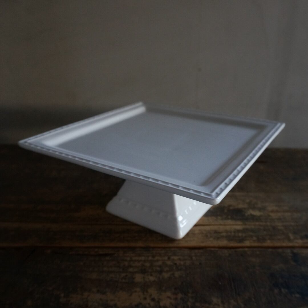 古いフランスの陶器コンポート