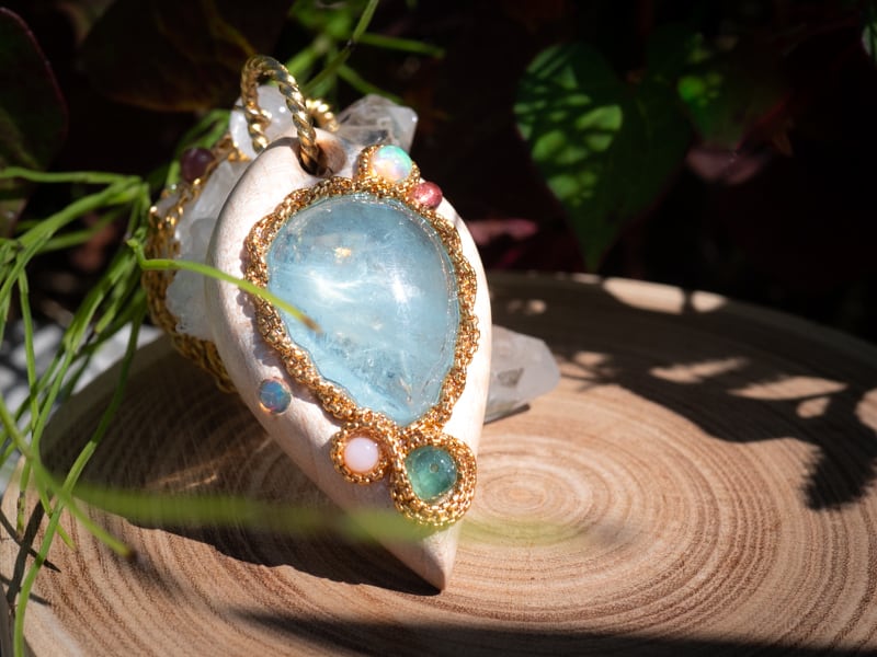 アクアマリンスフィアNo.779 アクアマリン スフィアA 台座付き | asterisk