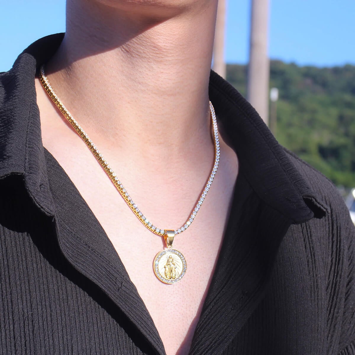 即納カラーあり】Iced Out Maria Coin Necklace MP1-30 | MALIARE