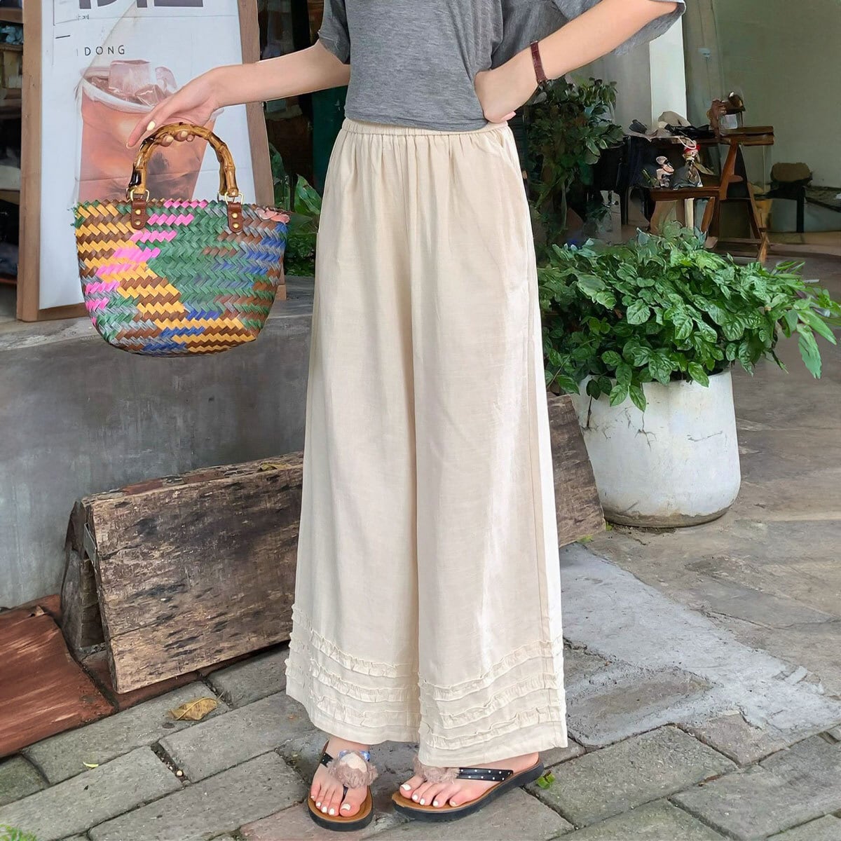 裾フリル ワイドパンツ 韓国 レディース 春秋 きれいめ ゆったり リラックス ウエストゴム 大人 カジュアル アンクルパンツ 9分丈 大人可愛い 大人女子