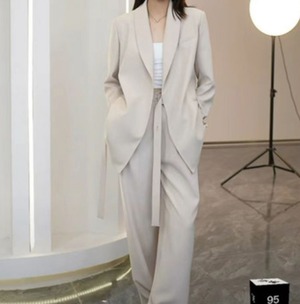 ボトムス パンツ アウター セットアップ デート ジャケット 上着 ワイドパンツ 袖あり 長袖 かわいい 大人可愛い きれいめ シンプル カジュアル 大人 上品 おしゃれ お洒落 主役級 存在感 春 秋 10代 20代 30代 レディース 女性用 OL 学生 デート お出かけ 公園デビュー 女子会 休日 イベント 旅行 着回し 普段使い ファッション コーデ 楽ちん モテ トレンド 流行 インスタ映え S M L XL 白 ホワイト 黒 ブラック 緑 グリーン 灰色