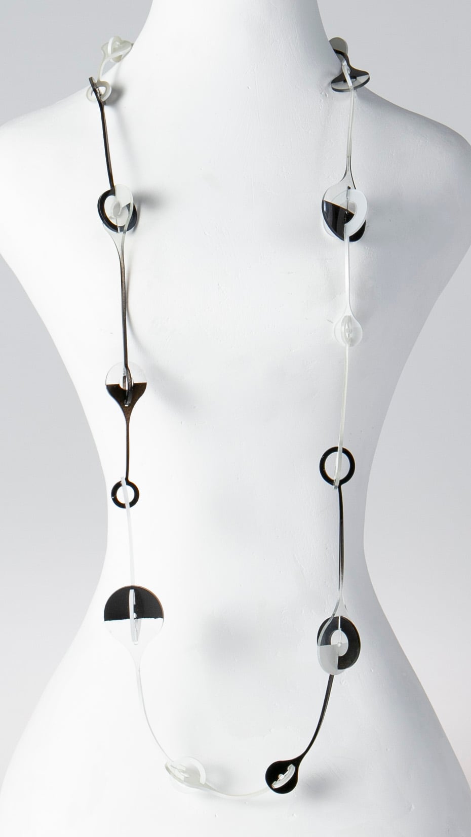 Circle サークル | AKI ICHIRIKI