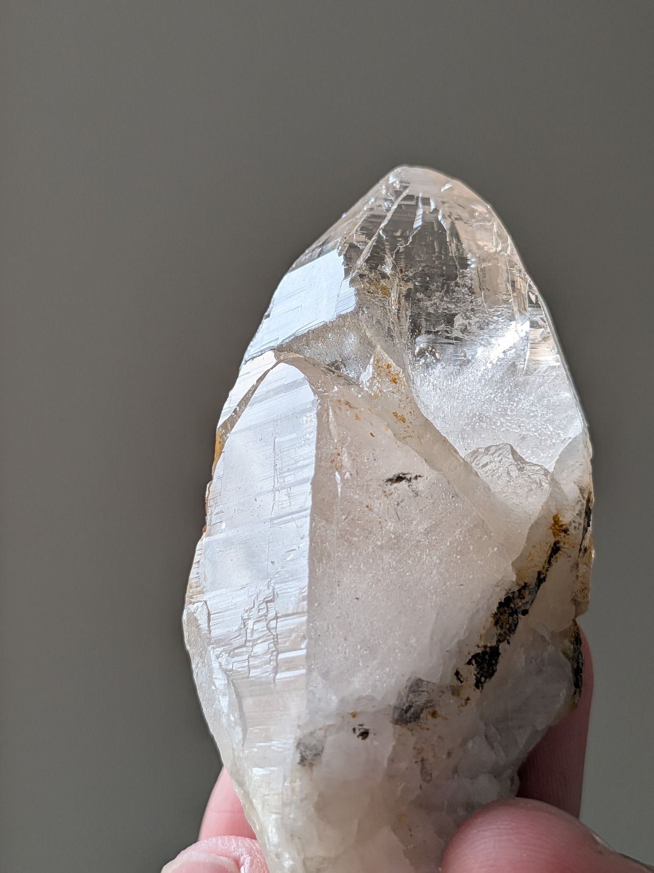 ヒマラヤ水晶 ⭓ 原石ポイント ⭔ ガネーシュヒマール産