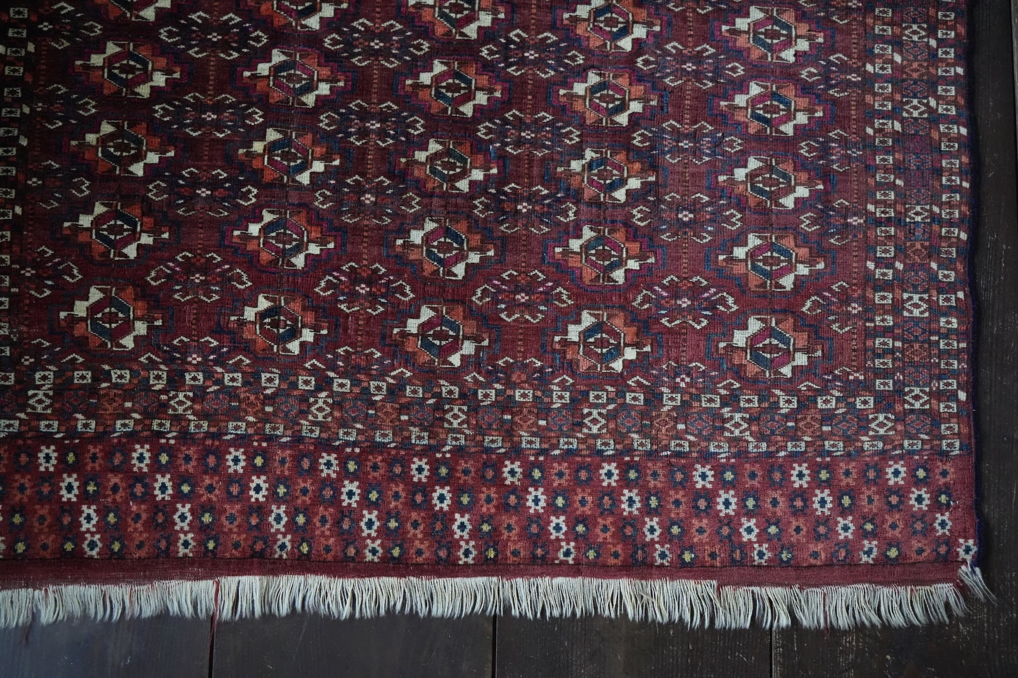 【AA200】英国貴族に愛された貴賓溢れるテッケラグ|アンティークトルクメン