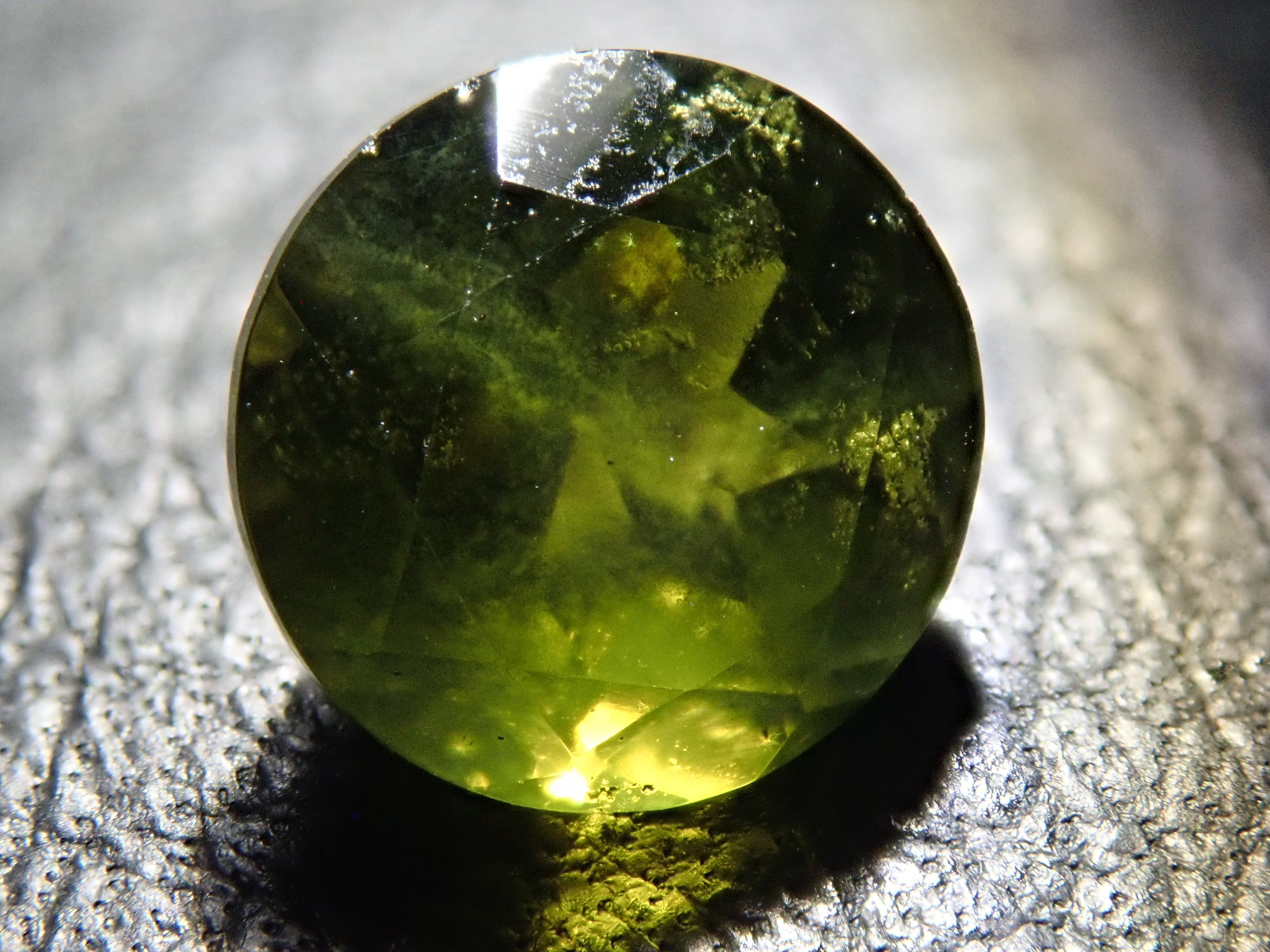 【新商品】ベスビアナイト 1.778ct