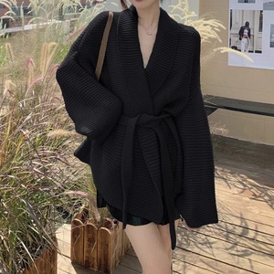 レディース ニット セーター アウター 上着 羽織 前開き 長袖 萌袖 Vネック ワイド リボン ベルト ウエストマーク ウエストリボン もこもこ ふわふわ ふっくら ハイウエスト 伸縮性 かわいい 大人可愛い きれいめ シンプル カジュアル 上品 おしゃれ かっこいい レトロ こなれ感 ラフ ガーリー ルーズ 個性的 クール モード系 エレガント 主役級 存在感 とろみ感 抜け感 ラブリー キュート ベーシック アクティブ ナチュラル 無地 秋 冬 デート お出かけ 休日 暖かい 防寒 ゆったり ゆる