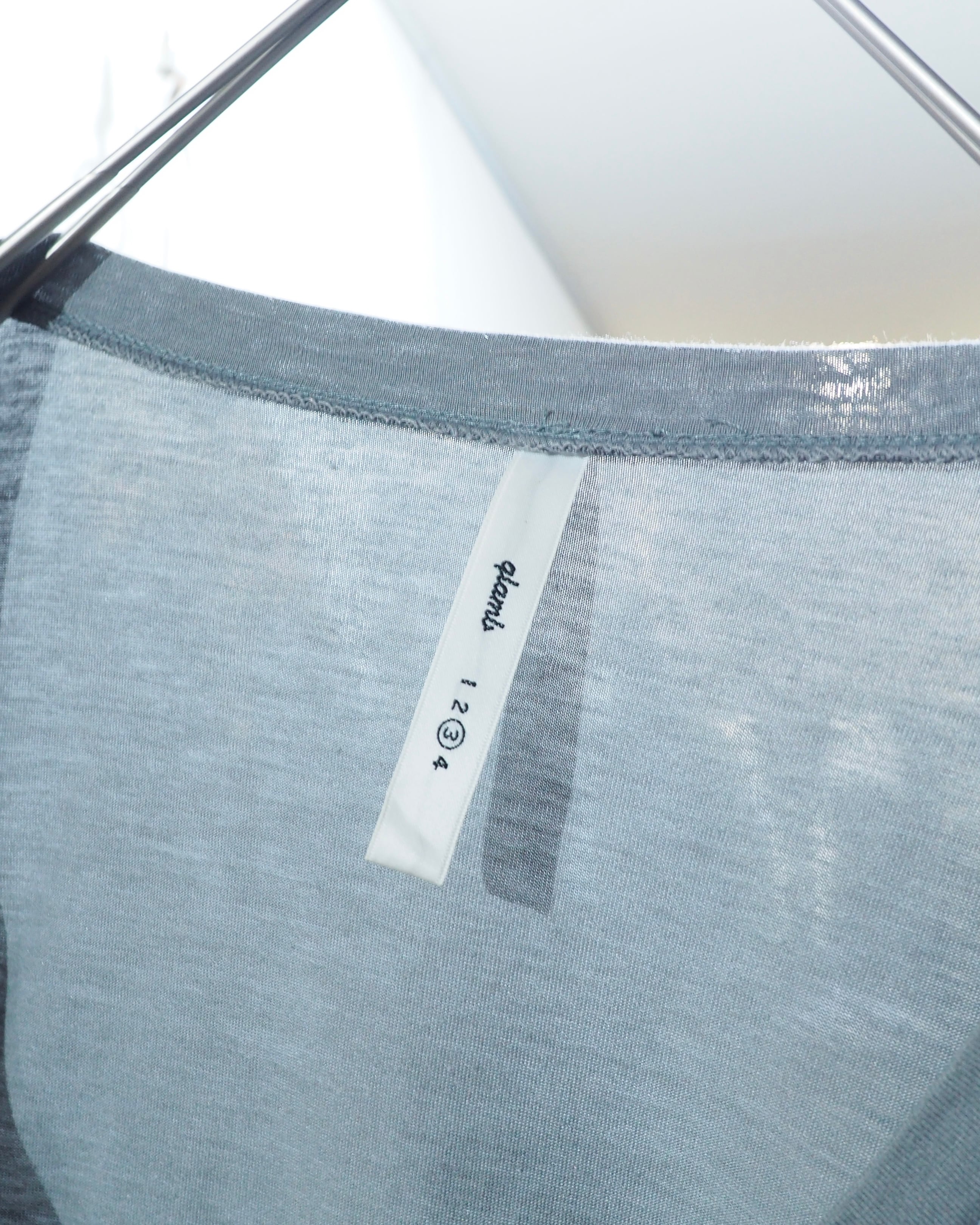 ” glamb - EVEN EASY PIECES ” Dot Font printed Long sleeve Tee