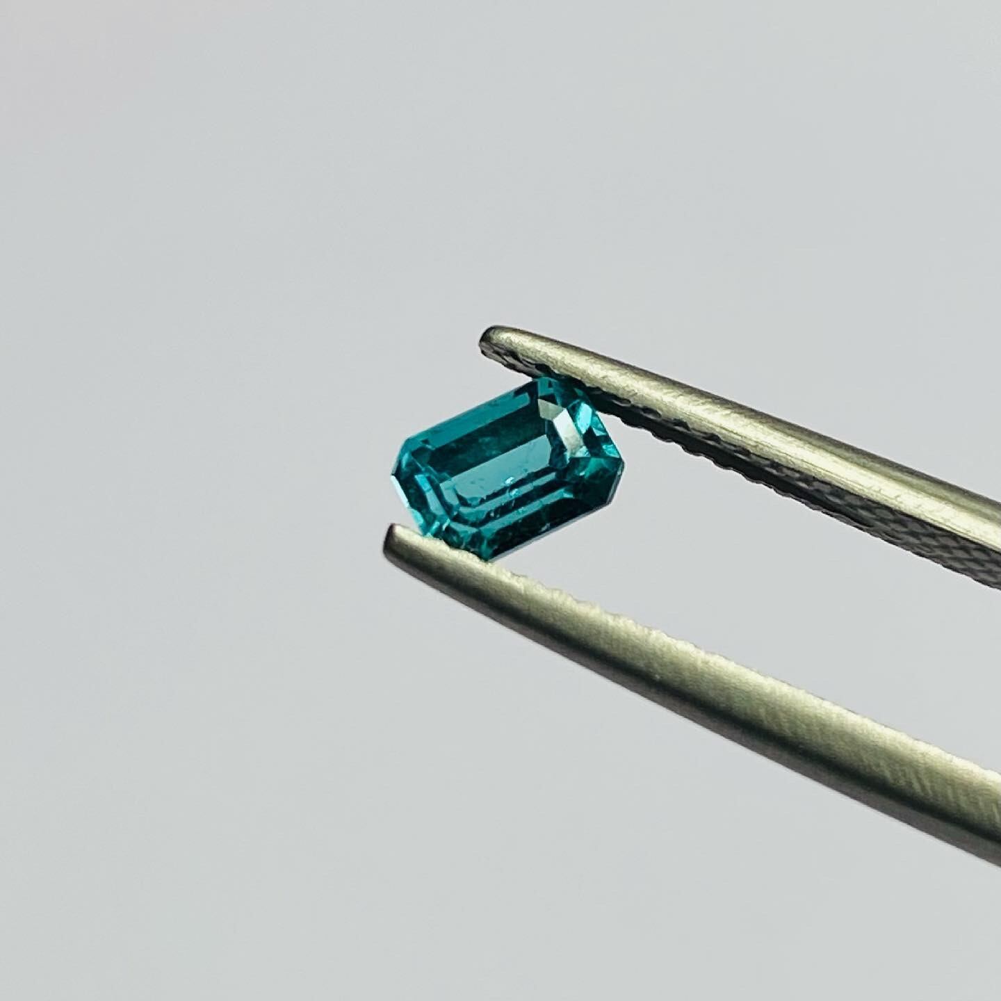 ちびっこイケメンインディゴトルマリン